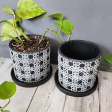 Load image into Gallery viewer, Black Lattice medium 5 inch ceramic planter pot