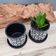 Load image into Gallery viewer, White Flowers small 3.5 inch ceramic planter pot