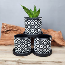 Load image into Gallery viewer, White Flowers small 3.5 inch ceramic planter pot

